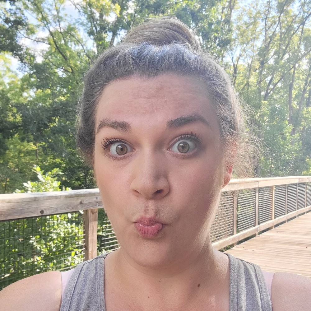 Meet your Posher, Cortney